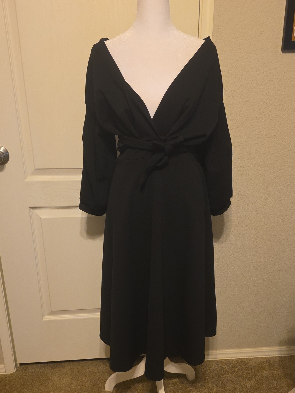 Boohoo Black Deep V Wrap Midi Dress with Tie Waist